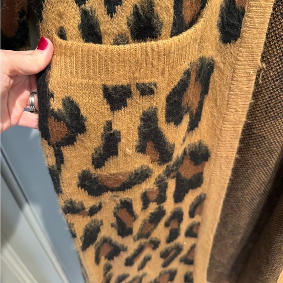 Show Me Your MuMu Leopard Print Cardigan - Picture 3 of 6